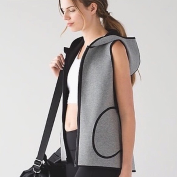 Lululemon reversible vest - worn once - Picture 2 of 7